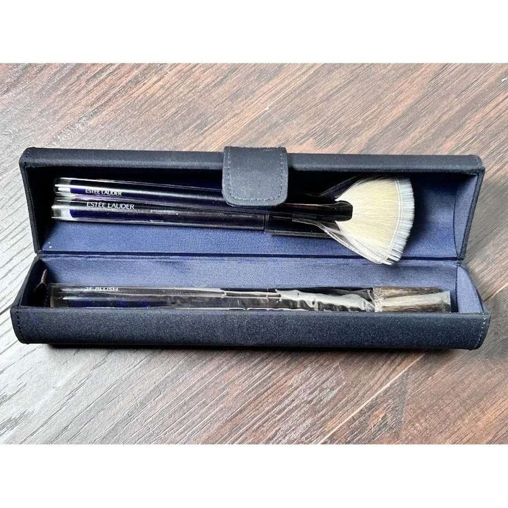 Estee Lauder Makeup Brush Set 3 Piece Travel Case‎ Finishing Eyeshadow Blush